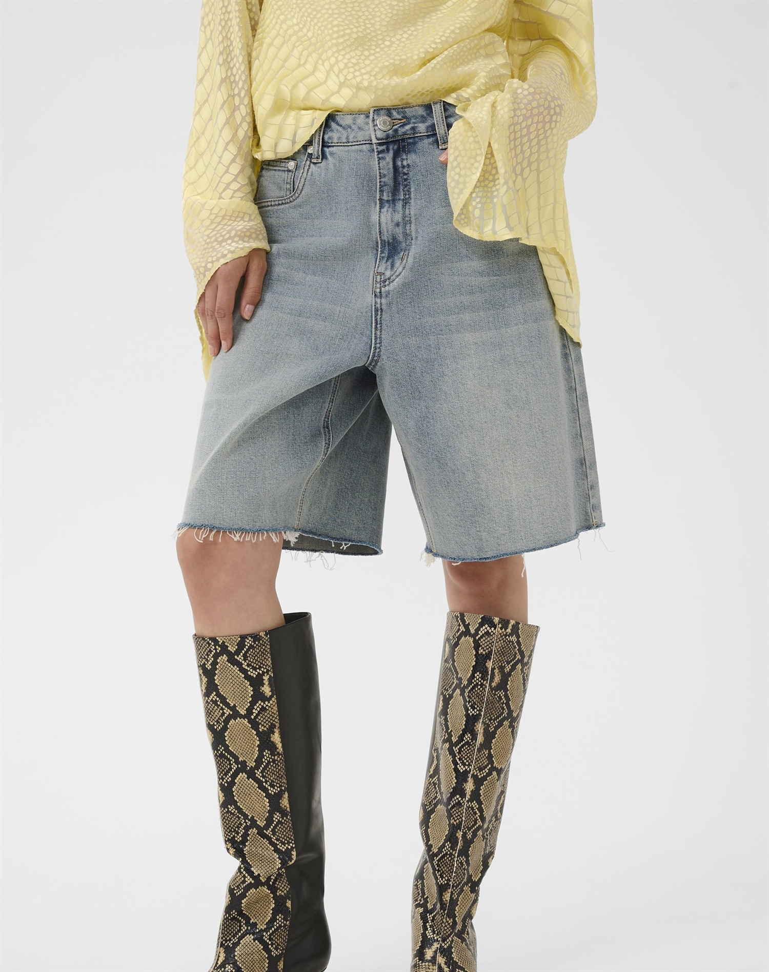 Gestuz - GZNoma HW Shorts - Vintage Mid Blue Wash 